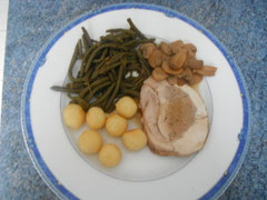 Rôti de poulet farçi