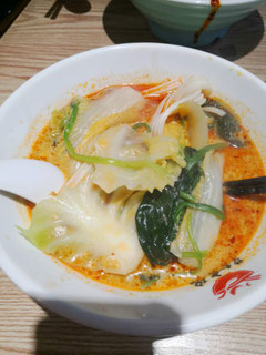 大連外国語大学　学生食堂　麺料理