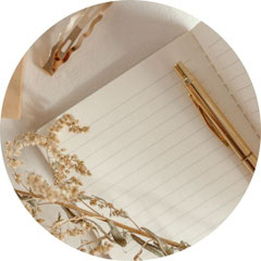 Notiz + goldener Stift, beige Setting