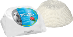 maremma formaggio ricotta caseificio toscano toscana spadi follonica forma intera 1500g 1,5kg incartato carta italiano origine latte italia fresco pecora