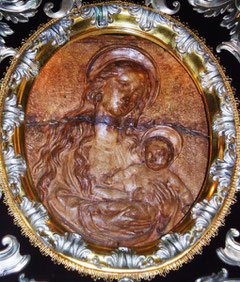 Immagine della Madonna del Quercione in terracotta