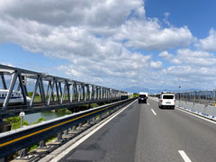 名神高速道路で木曽川を越える