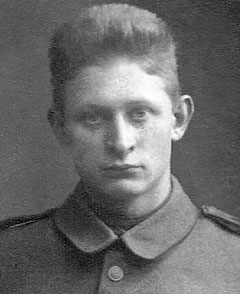 Hempel als junger Soldat im Ersten Weltkrieg