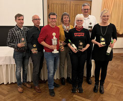 Martin Beerenbrink, Dieter Averhoff, Thomas Ehl, Brigitte Nienberg, Martina Wollenburg, Ralf Böhmer und Karin Ruppert (v. l.) freuen sich über ihre Auszeichnungen.