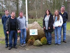 neuer Vorstand: von links Dieter Blötz (stellv. Kassenwart), Norbert Oehlschläger (stellv. Vorsitzender), Manfred Macher (Vorsitzender), Zors Doslov (Kassenwartin), Marga Macher (Schriftführerin) und Alfred Kupschies (stellv. Schriftführer)