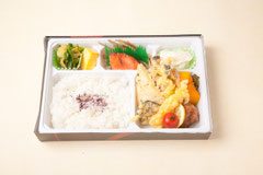 幕の内弁当