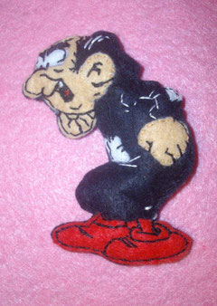 Broche de fieltro Gargamel