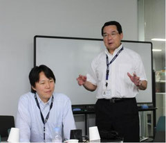 岡野教授(右)と金井助教(左)