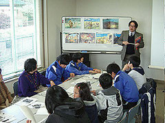 2006年2月4日:「6万年前からずっとなかよし」講演風景