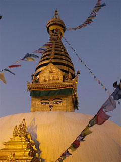 Stupa mit den Augen Buddhas