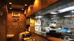秀ラーメンの店内