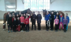 voltigiermannschaft Leistungssportgruppe „Voltigieren“ stellt sich vor! – Paul-Kraemer-Schule