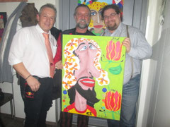 Foto v.l.n.r.: Ewald Brandstetter (No-Stress-Pub), Künstler Alexander Panzenböck. Foto:zVg
