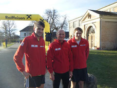 Das Laufteam Josef Brunner, Christoph Wenisch und Max Wenisch. Foto: zVg