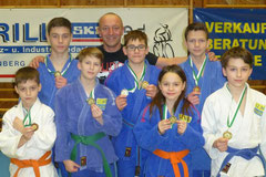V.l.n.r.: Fabian Dogariu, Andreas Doagriu, Alexander Promber, Andreas Schlögl, Julian Schlögl, Franziska Schlögl, Robert Seitner, Moritz Schlögl. Foto: zVg.