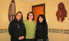 Pamela Soto junto a las representantes de SERNATUR, Andrea Tellez y Rocío Velquen