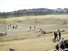 多摩川河川敷　野球場