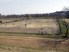 多摩川河川敷テニスコート