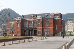 旧門司税関の建物