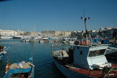 Canne/Trani/CastelMonte (voir les photos) cliquez