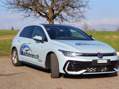 Fahrschule-Auto von Abfahren.ch mit Automatikgetriebe