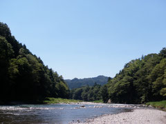 多摩川の河原からの写真