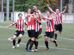 Los jugadores del Pasaia celebran el gol ante el Arenas de la pasada jornada. Foto: cdpasajes.wordpress.com