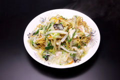 海鮮かた焼きそば(チョモランマ)