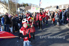 Teilnehmer des EFC Merenberg am Faschingsumzug 2015 in Merenberg
