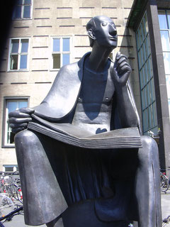 Albertus-Magnus-Denkmal Kurtz Detektei Köln, Copyright Tim Bartel