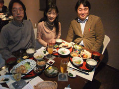 食事会?いえいえ、打ち合わせです。