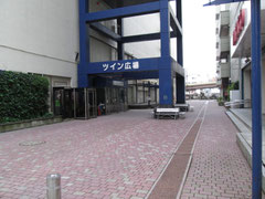 ツイン広場(前日朝の散歩で撮影)