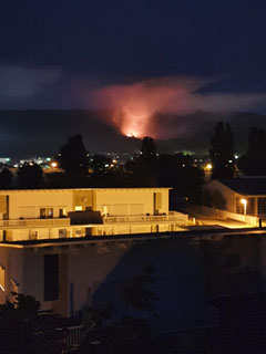 Feuerschein über der Stadt Witzenhausen (Foto privat)