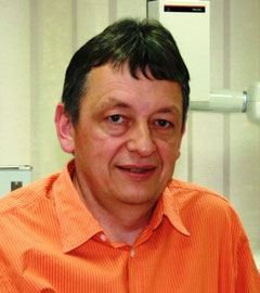 Dr. Peter Fleischmann berät Sie zum Thema Implantate und beantwortet Ihre Fragen.