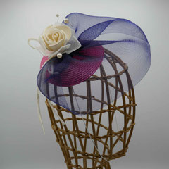 ROSA : Paille cousue, crin, perles et rose en organza