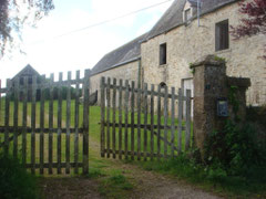 Marmion Farm entrance