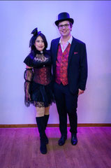Burlesque Show Publikum im Dresscode
