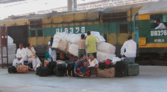 Mumbai, Bombai, Indien, India, Bahnhof streetlife