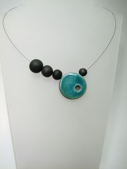 Voir la fiche descriptive du collier ceramique raku bleu