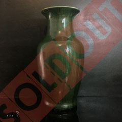 Elégant vase potiche verte forme Meiping origine inconnue