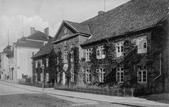 März: Lübecker Straße Nr. 17 zu Beginn des 20sten Jahrhunderts