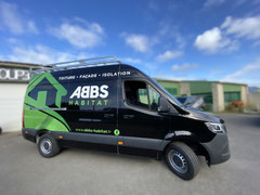 Covering total du véhicule qui est blanc à l'origine