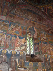 Intérieur du monastère de Humor