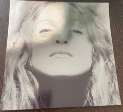 2025 RHINO ENTERTAINMENT COMPANY/PROMO VERONICA ELECTRONICA