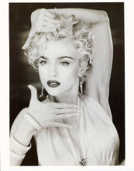 463-011 MADONNA