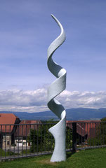 Freiheit / 2015 / 50x50x470 cm / Holzkern, Epoxi, Farbe
