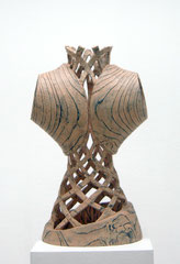 Figur II / 2014 / 35 x 24 x 61 cm / Lärche geflammt, Ölfarbe (sold)