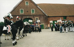 Antreten auf dem Hof Josef Thesing