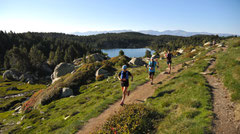 Trail de Font-Romeu traversant l'univers lacustre des étangs du Carlit