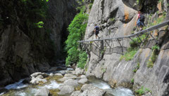 Passage suspendu aux Gorges de la Carança